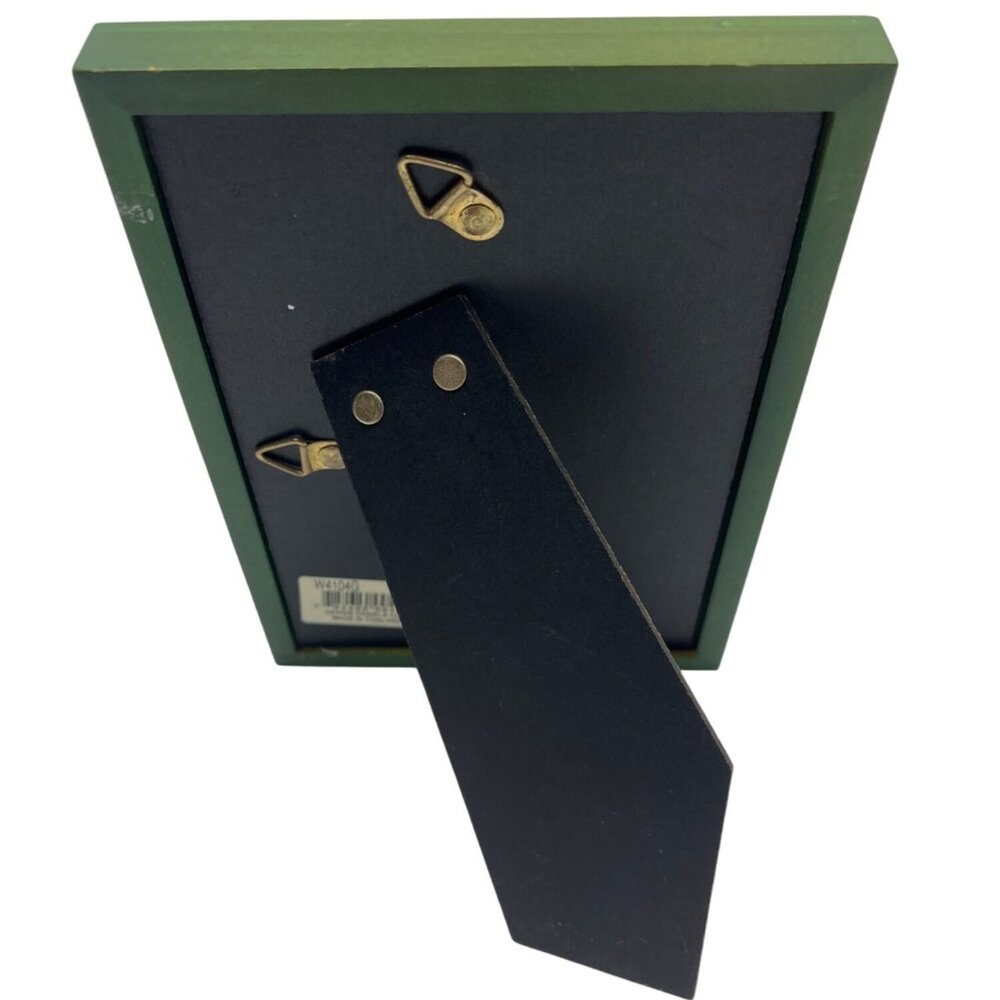 Green Wood Picture Frame 4x6 Dennis Daniels Co. Tabletop & Wall Mount Display - Picture 2 of 5
